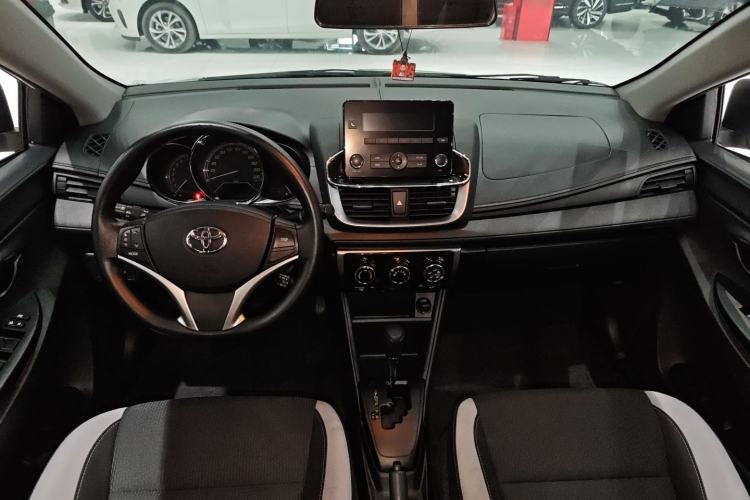 Used Toyota YARiS L Zhi Xuan 2022 1.5L CVT Leading PLUS Edition Interior 4