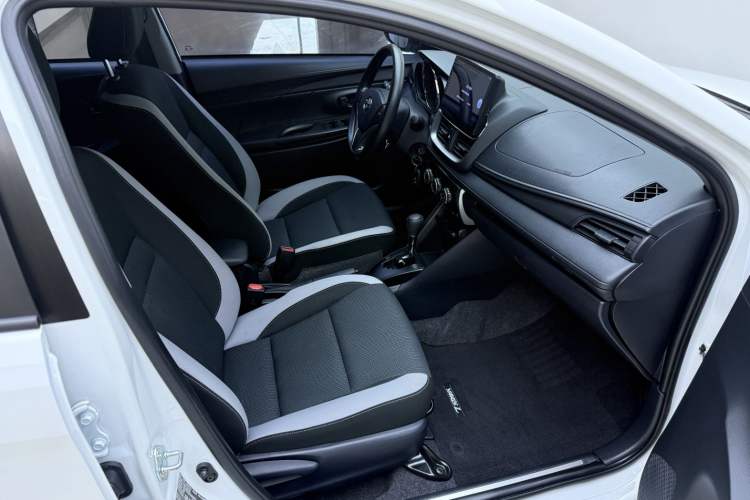 Used Toyota YARiS L Zhi Xuan 2022 X-Trail 1.5L CVT Leading PLUS Edition Interior 9