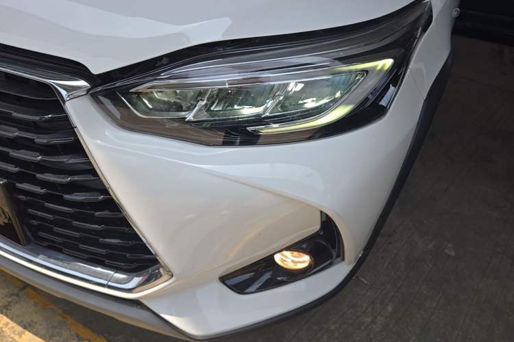 Used Toyota YARiS L Zhi Xuan 2022 X-Trail 1.5L CVT Luxury PLUS Edition Left Front Headlight