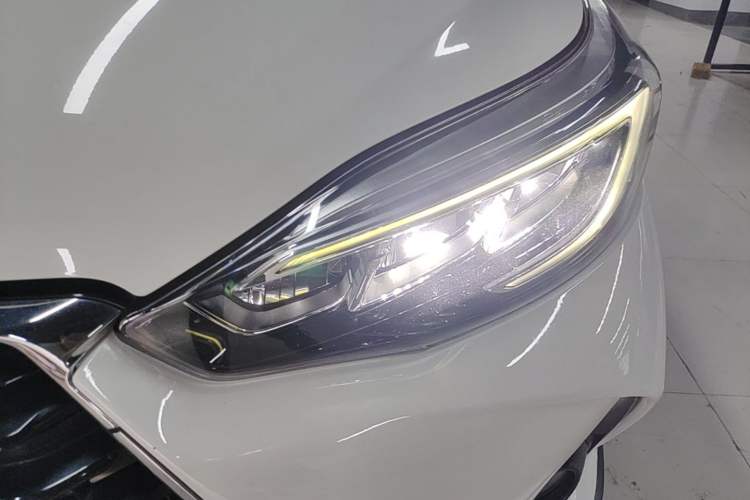 Used Toyota YARiS L Zhi Xuan 2022 1.5L CVT Luxury PLUS Edition Left Front Headlight