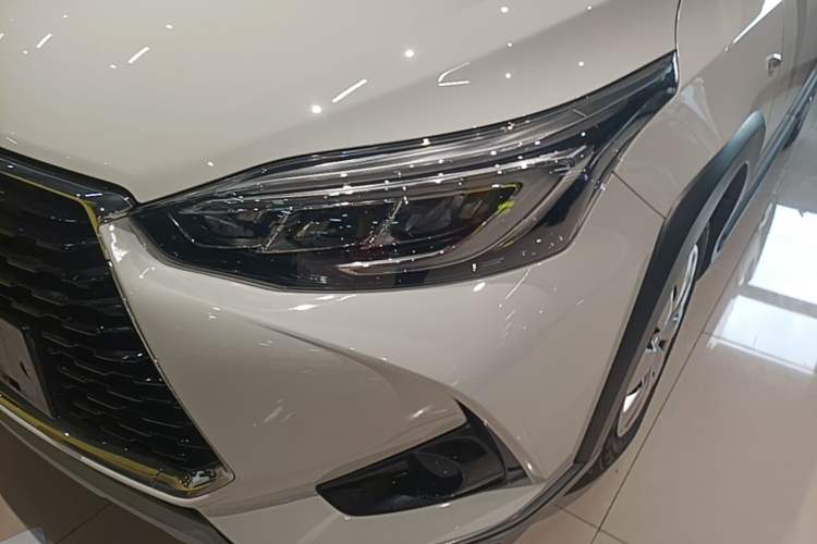 Used Toyota YARiS L Zhi Xuan 2022 X-Trail 1.5L CVT Leading PLUS Edition Left Front Headlight