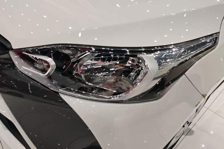 Used Toyota YARiS L Zhi Xuan 2022 1.5L CVT Leading PLUS Edition Left Front Headlight