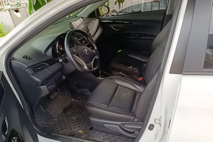 Used Toyota YARiS L Zhi Xuan 2022 X-Trail 1.5L CVT Luxury PLUS Edition Left Front Seat