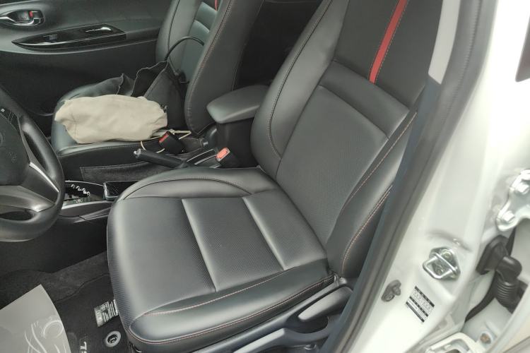Used Toyota YARiS L Zhi Xuan 2022 X-Trail 1.5L CVT Luxury PLUS Edition Left Front Seat