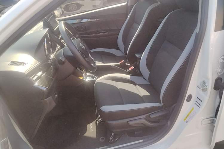 Used Toyota YARiS L Zhi Xuan 2022 X-Trail 1.5L CVT Leading PLUS Edition Left Front Seat