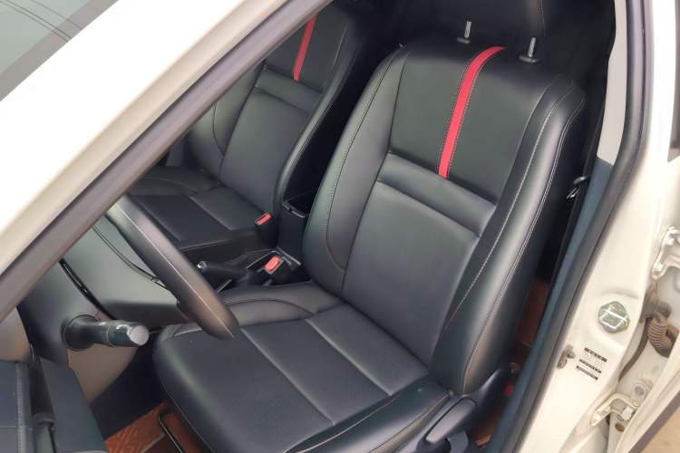 Used Toyota YARiS L Zhi Xuan 2022 X-Trail 1.5L CVT Luxury PLUS Edition Left Front Seat