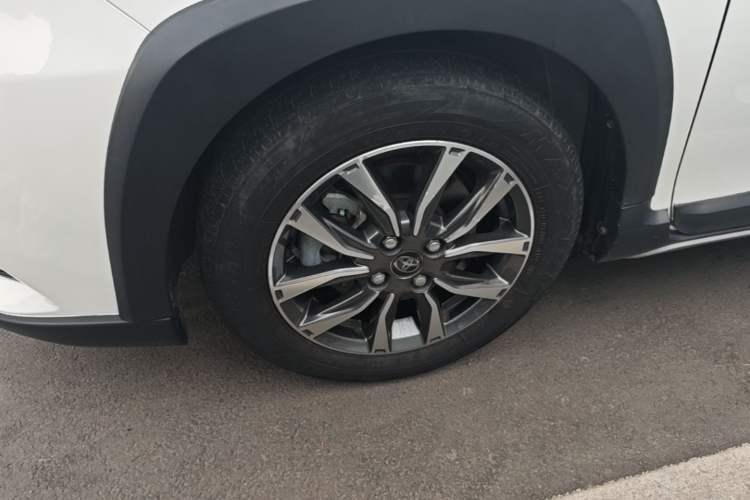 Used Toyota YARiS L Zhi Xuan 2022 X-Trail 1.5L CVT Luxury PLUS Edition Left Front Wheel Hub