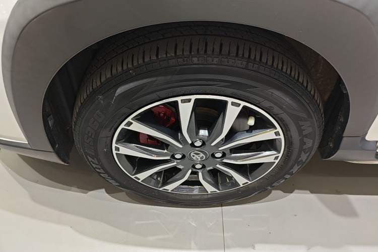 Used Toyota YARiS L Zhi Xuan 2022 X-Trail 1.5L CVT Luxury PLUS Edition Left Front Wheel Hub