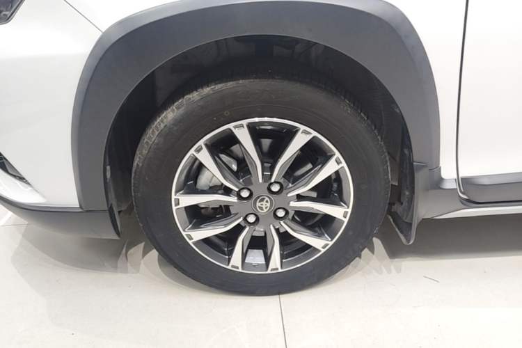 Used Toyota YARiS L Zhi Xuan 2022 X-Trail 1.5L CVT Luxury PLUS Edition Left Front Wheel Hub