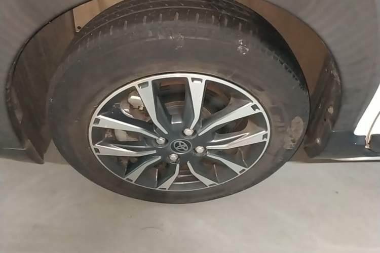 Used Toyota YARiS L Zhi Xuan 2022 X-Trail 1.5L CVT Luxury PLUS Edition Left Front Wheel Hub