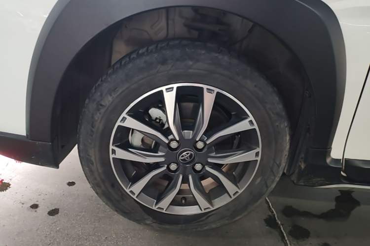 Used Toyota YARiS L Zhi Xuan 2022 X-Trail 1.5L CVT Luxury PLUS Edition Left Front Wheel Hub
