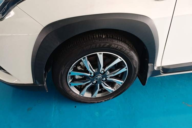 Used Toyota YARiS L Zhi Xuan 2022 X-Trail 1.5L CVT Luxury PLUS Edition Left Front Wheel Hub