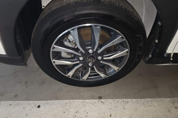 Used Toyota YARiS L Zhi Xuan 2022 X-Trail 1.5L CVT Luxury PLUS Edition Left Front Wheel Hub