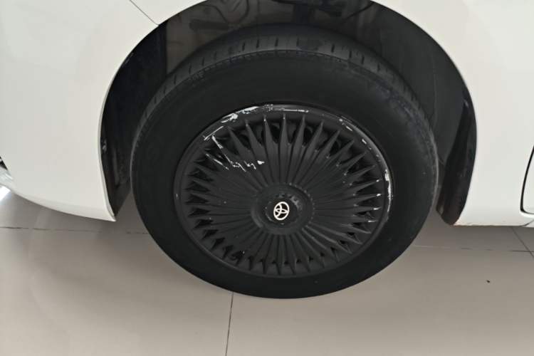 Used Toyota YARiS L Zhi Xuan 2022 1.5L CVT Leading PLUS Edition Left Front Wheel Hub