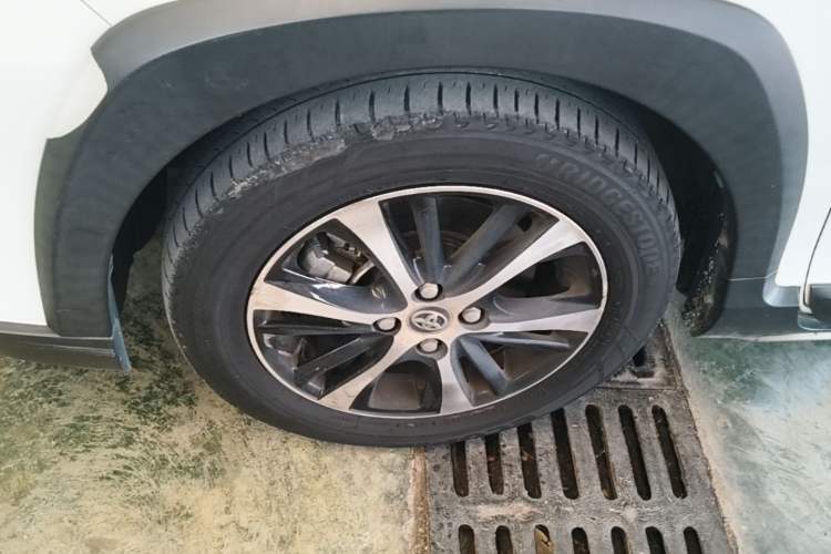 Used Toyota YARiS L Zhi Xuan 2022 X-Trail 1.5L CVT Leading PLUS Edition Left Front Wheel Hub