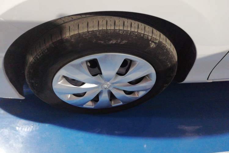Used Toyota YARiS L Zhi Xuan 2022 1.5L CVT Leading PLUS Edition Left Front Wheel Hub