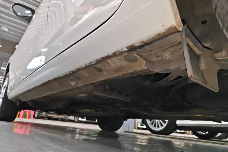 Used Toyota YARiS L Zhi Xuan 2022 1.5L CVT Leading PLUS Edition Left Side Sill