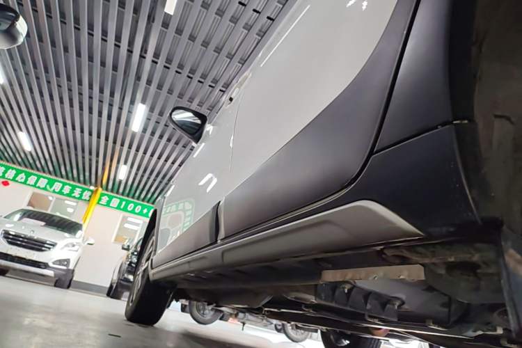 Used Toyota YARiS L Zhi Xuan 2022 X-Trail 1.5L CVT Luxury PLUS Edition Left Side Sill
