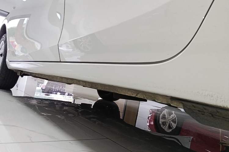 Used Toyota YARiS L Zhi Xuan 2022 1.5L CVT Leading PLUS Edition Left Side Sill