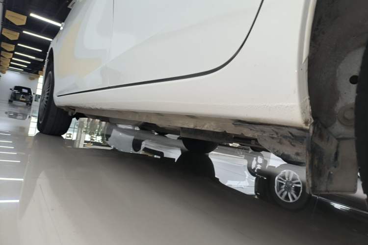 Used Toyota YARiS L Zhi Xuan 2022 1.5L CVT Leading PLUS Edition Left Side Sill