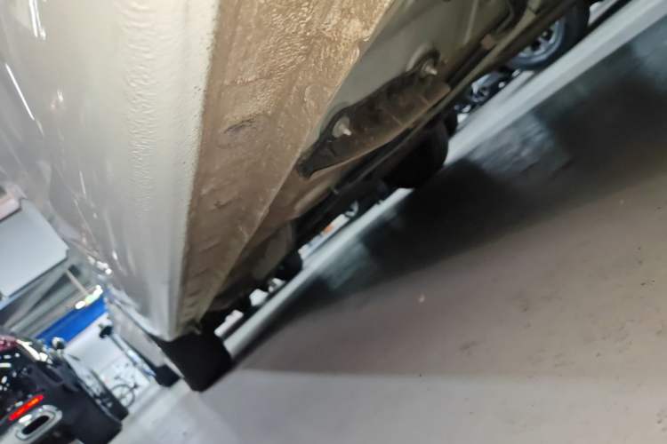Used Toyota YARiS L Zhi Xuan 2022 1.5L CVT Leading PLUS Edition Left Side Sill