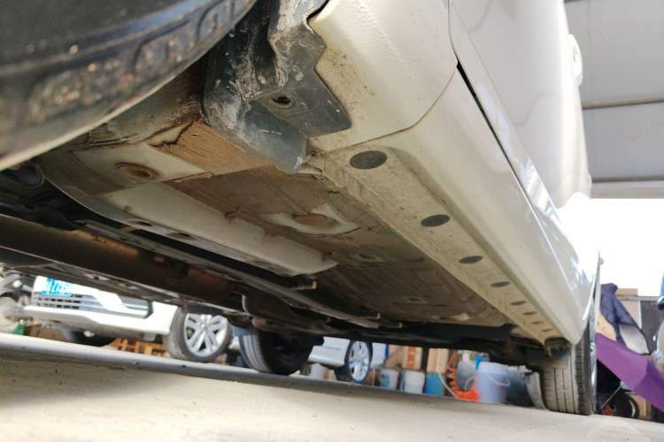 Used Toyota YARiS L Zhi Xuan 2022 1.5L CVT Leading PLUS Edition Left Side Sill