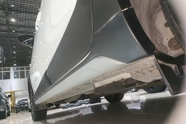 Used Toyota YARiS L Zhi Xuan 2022 X-Trail 1.5L CVT Luxury PLUS Edition Left Side Sill