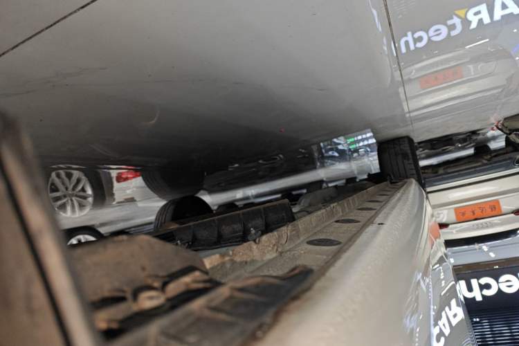 Used Toyota YARiS L Zhi Xuan 2022 1.5L CVT Luxury PLUS Edition Left Side Sill