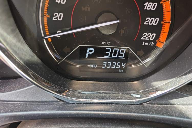 Used Toyota YARiS L Zhi Xuan 2022 1.5L CVT Leading PLUS Edition Odometer Close Up