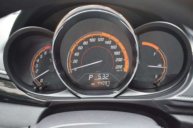 Used Toyota YARiS L Zhi Xuan 2022 X-Trail 1.5L CVT Luxury PLUS Edition Odometer Close Up