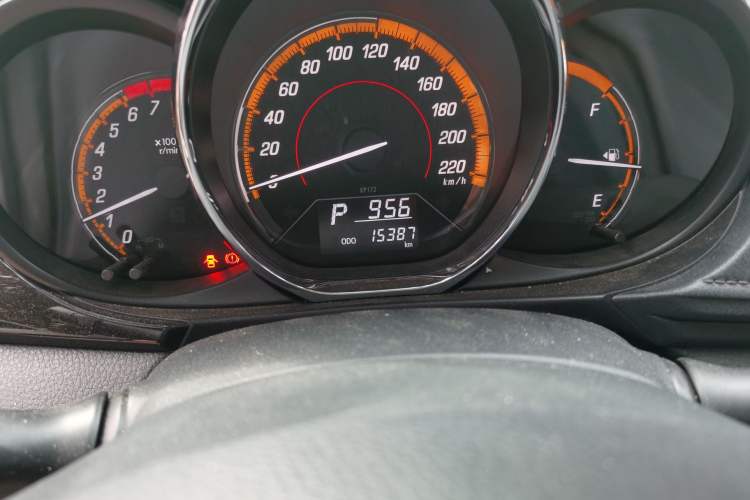 Used Toyota YARiS L Zhi Xuan 2022 X-Trail 1.5L CVT Luxury PLUS Edition Odometer Close Up