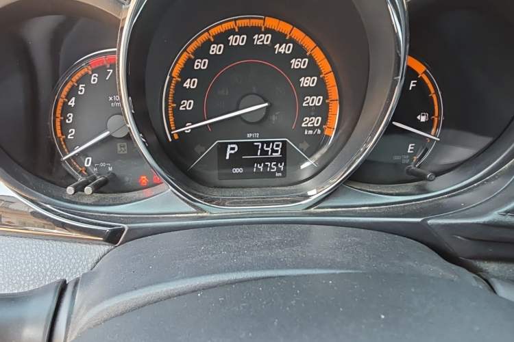 Used Toyota YARiS L Zhi Xuan 2022 X-Trail 1.5L CVT Luxury PLUS Edition Odometer Close Up