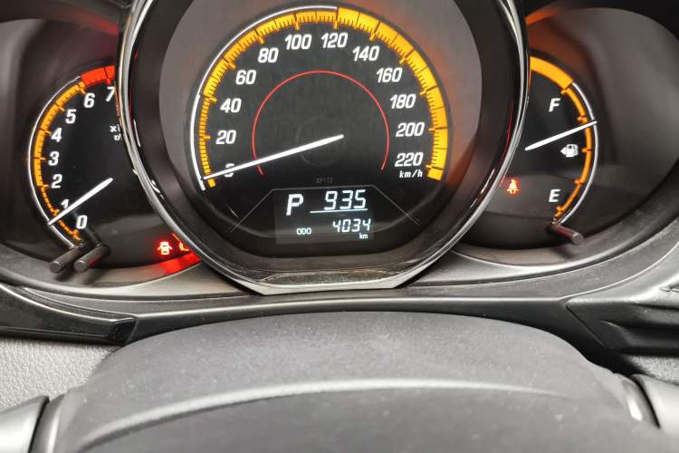 Used Toyota YARiS L Zhi Xuan 2022 X-Trail 1.5L CVT Luxury PLUS Edition Odometer Close Up
