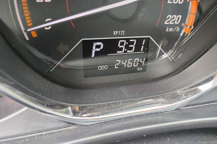 Used Toyota YARiS L Zhi Xuan 2022 X-Trail 1.5L CVT Luxury PLUS Edition Odometer Close Up
