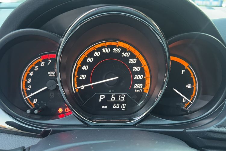 Used Toyota YARiS L Zhi Xuan 2022 X-Trail 1.5L CVT Luxury PLUS Edition Odometer Close Up