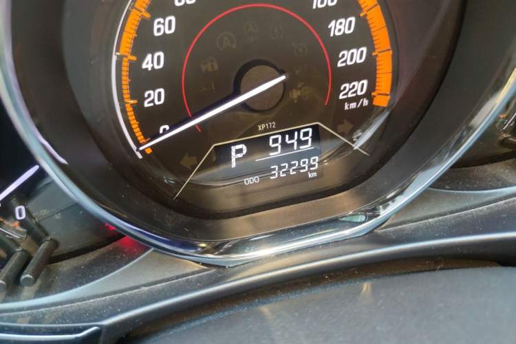Used Toyota YARiS L Zhi Xuan 2022 X-Trail 1.5L CVT Luxury PLUS Edition Odometer Close Up