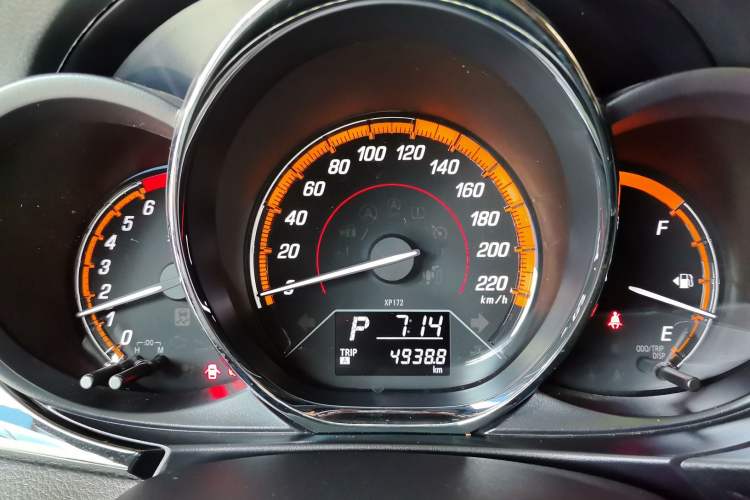 Used Toyota YARiS L Zhi Xuan 2022 X-Trail 1.5L CVT Luxury PLUS Edition Odometer Close Up