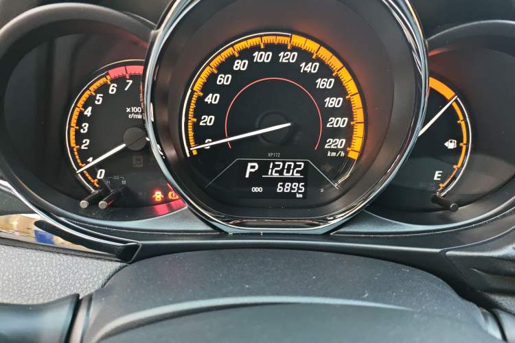 Used Toyota YARiS L Zhi Xuan 2022 X-Trail 1.5L CVT Luxury PLUS Edition Odometer Close Up