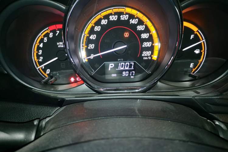 Used Toyota YARiS L Zhi Xuan 2022 1.5L CVT Luxury PLUS Edition Odometer Close Up