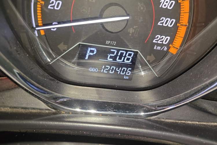 Used Toyota YARiS L Zhi Xuan 2022 X-Trail 1.5L CVT Leading PLUS Edition Odometer Close Up