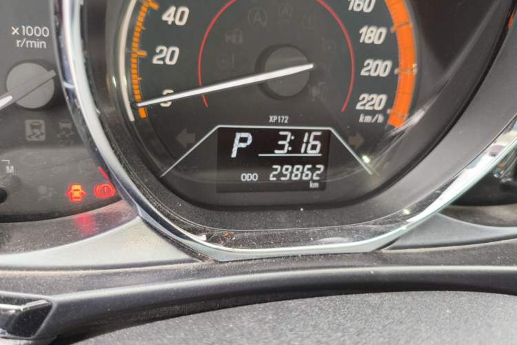 Used Toyota YARiS L Zhi Xuan 2022 X-Trail 1.5L CVT Luxury PLUS Edition Odometer Close Up