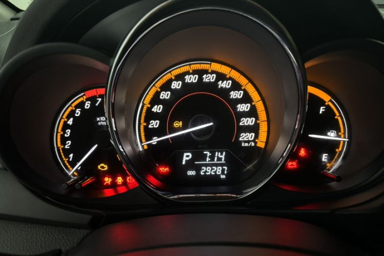 Used Toyota YARiS L Zhi Xuan 2022 1.5L CVT Leading PLUS Edition Odometer Close Up