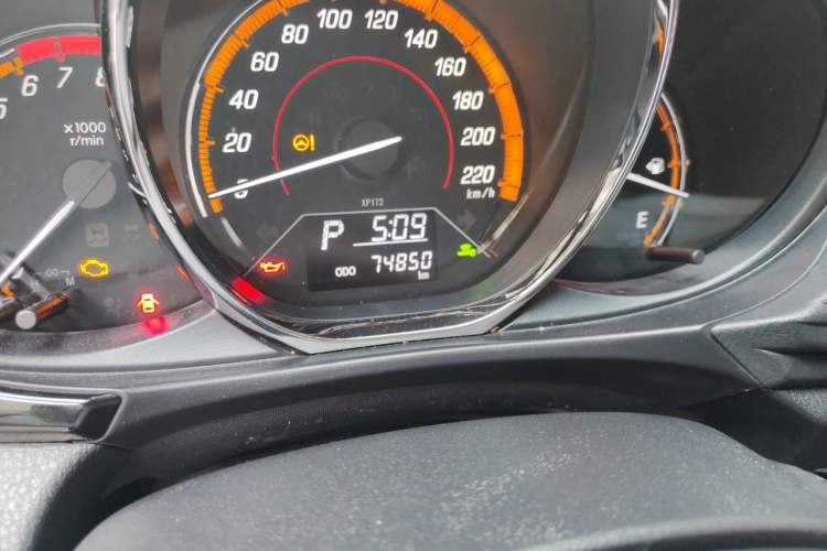 Used Toyota YARiS L Zhi Xuan 2022 X-Trail 1.5L CVT Luxury PLUS Edition Odometer Close Up
