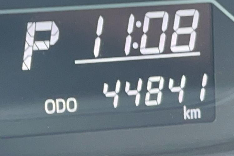 Used Toyota YARiS L Zhi Xuan 2022 X-Trail 1.5L CVT Leading PLUS Edition Odometer Close Up
