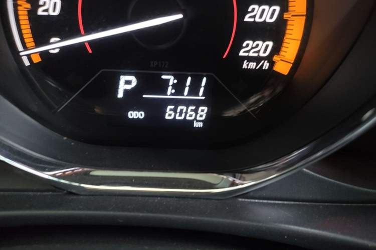 Used Toyota YARiS L Zhi Xuan 2022 X-Trail 1.5L CVT Luxury PLUS Edition Odometer Close Up