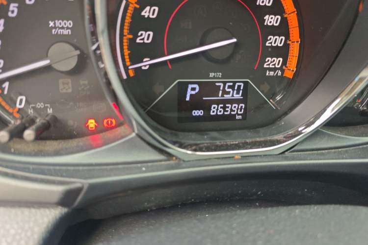 Used Toyota YARiS L Zhi Xuan 2022 X-Trail 1.5L CVT Leading PLUS Edition Odometer Close Up