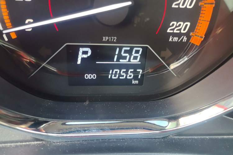 Used Toyota YARiS L Zhi Xuan 2022 1.5L CVT Leading PLUS Edition Odometer Close Up