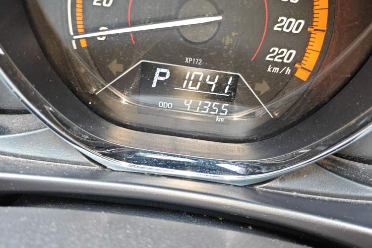 Used Toyota YARiS L Zhi Xuan 2022 X-Trail 1.5L CVT Leading PLUS Edition Odometer Close Up