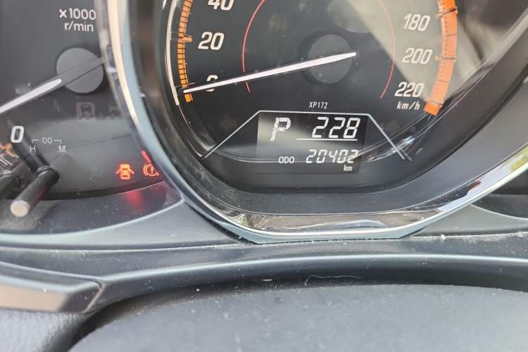Used Toyota YARiS L Zhi Xuan 2022 X-Trail 1.5L CVT Leading PLUS Edition Odometer Close Up