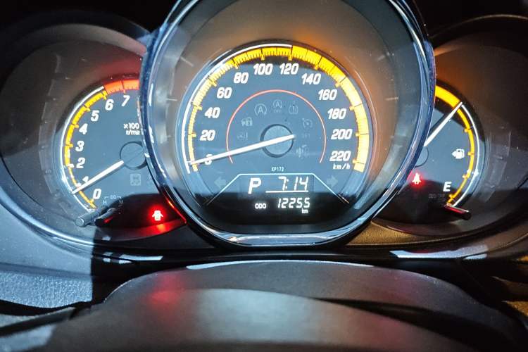 Used Toyota YARiS L Zhi Xuan 2022 1.5L CVT Leading PLUS Edition Odometer Close Up